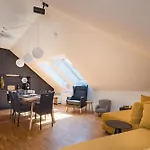 Tamliving Center 2 Schlafzimmer Comfort Air Conditioning Wifi Xbox Apartment